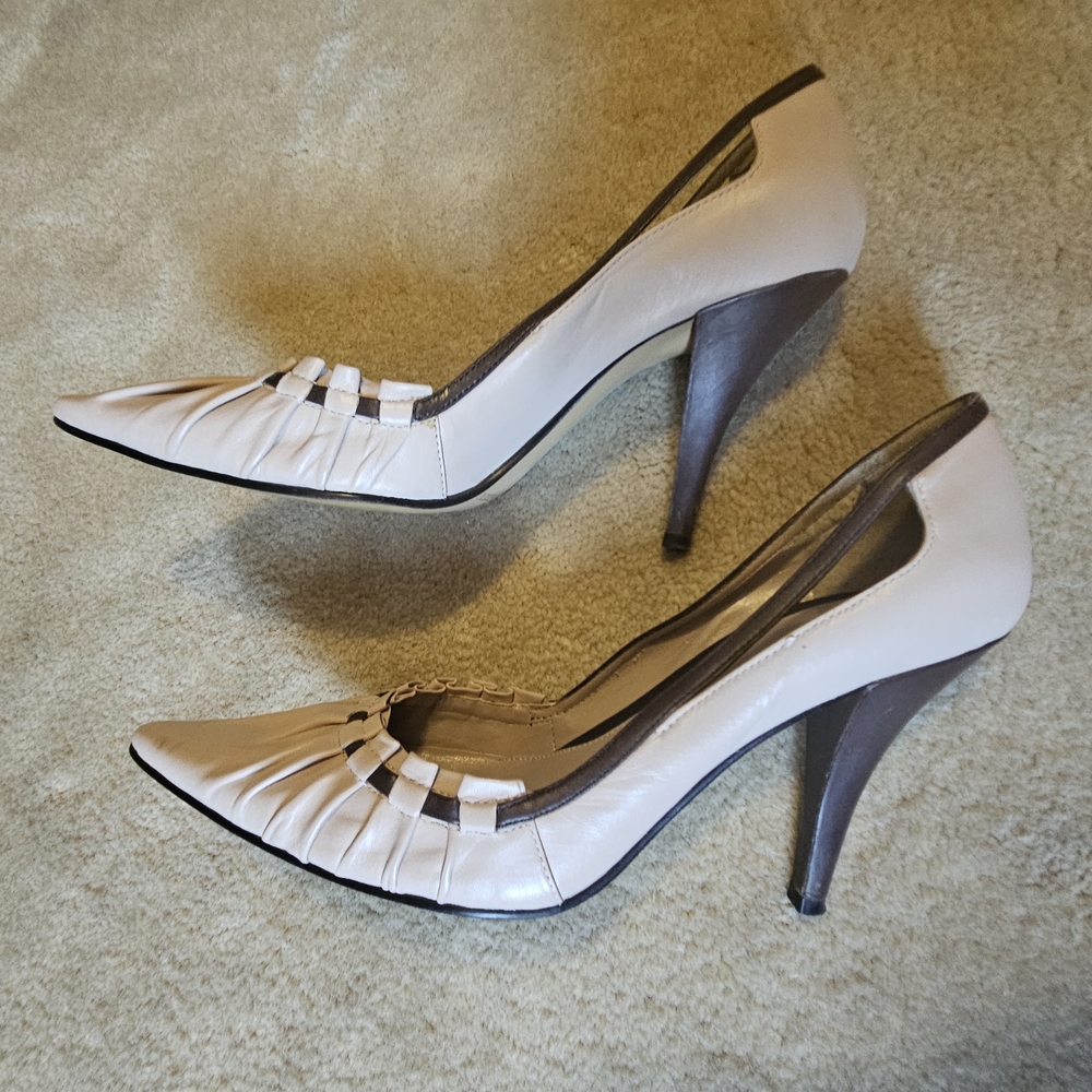 Enzo Angiolini Women's Cream Heels - Picture 2 of 4